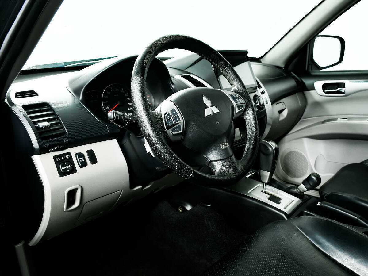 Купить Mitsubishi Pajero Sport, 2010, 410 130 км, фото №13