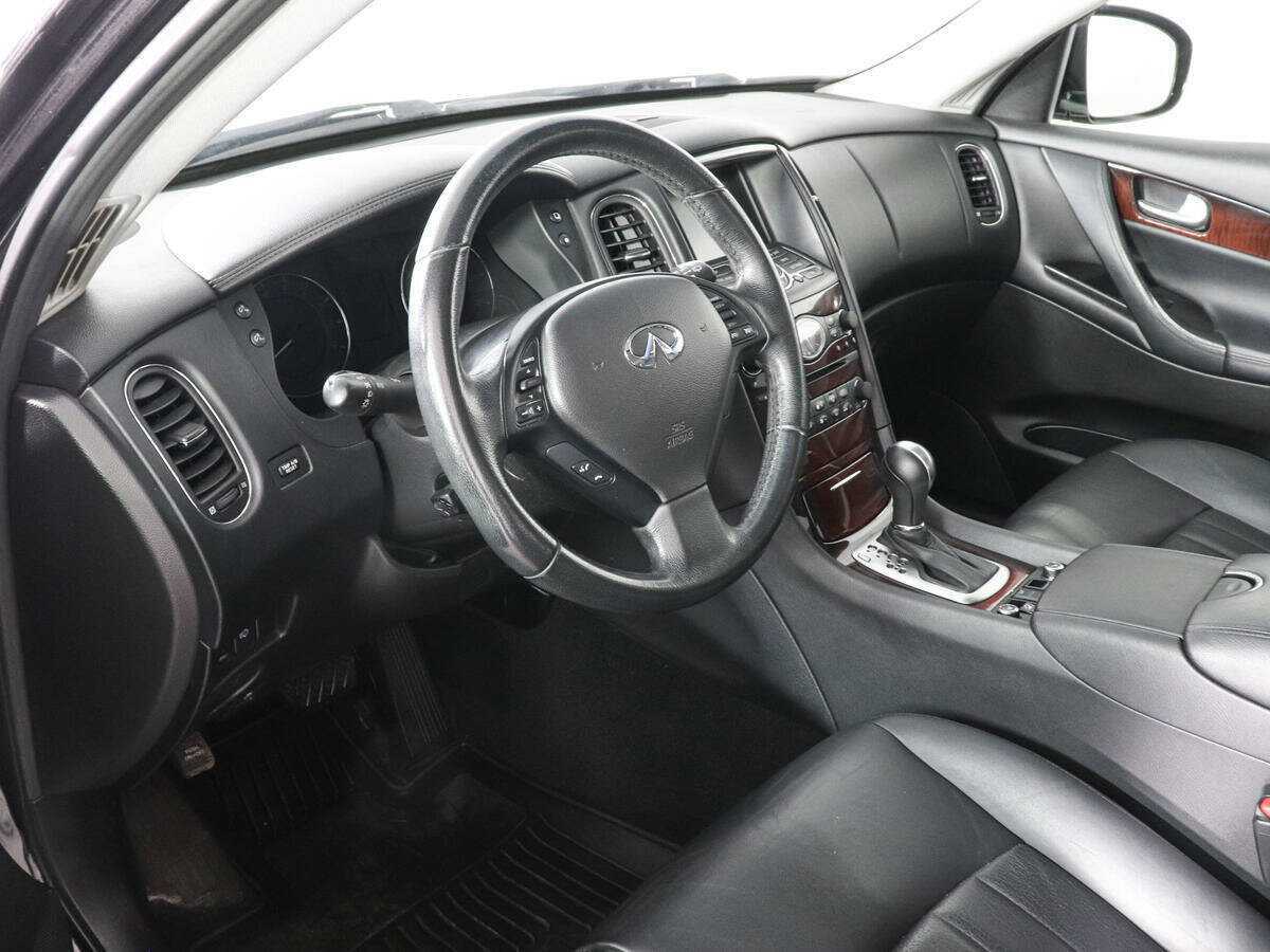 Купить Infiniti QX50, 2015, 145 205 км, фото №5