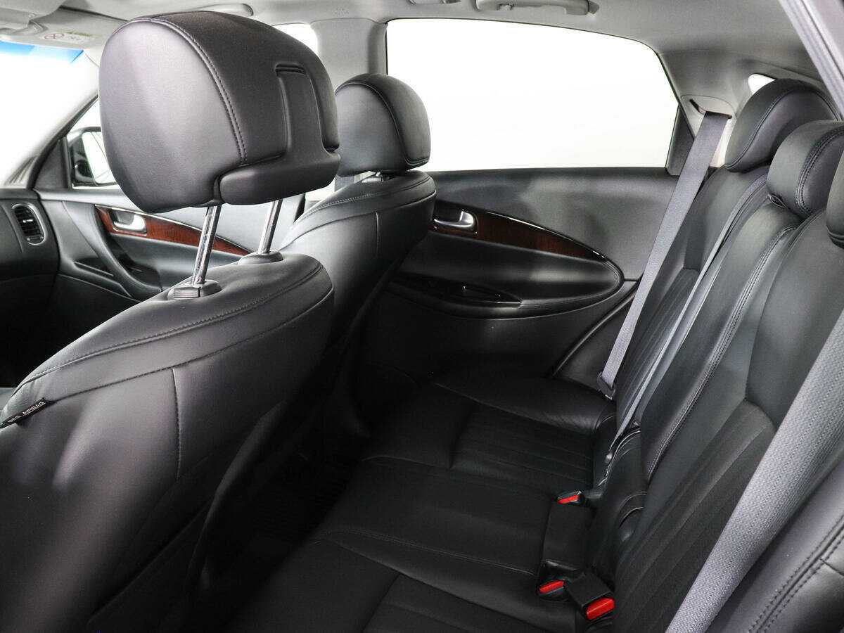 Купить Infiniti QX50, 2015, 145 205 км, фото №8