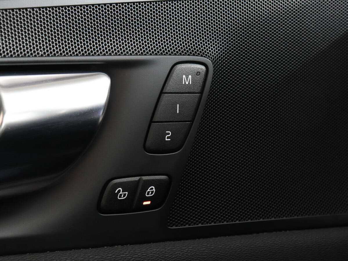 Купить Volvo XC60, 2020, 51 753 км, фото №13