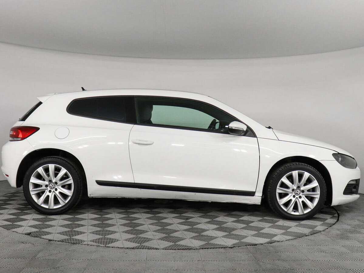 Купить Volkswagen Scirocco, 2011, 183 164 км, фото №4