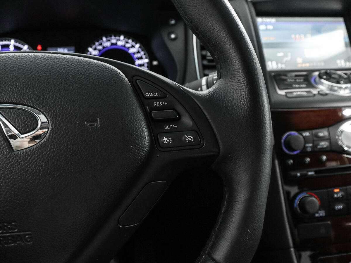 Купить Infiniti QX50, 2015, 78 685 км, фото №16