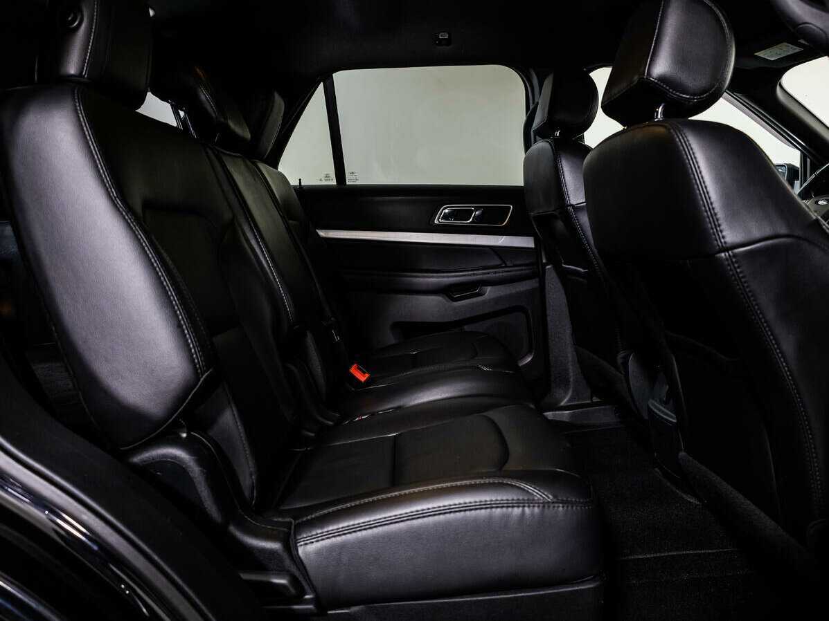 Купить Ford Explorer, 2017, 137 615 км, фото №9