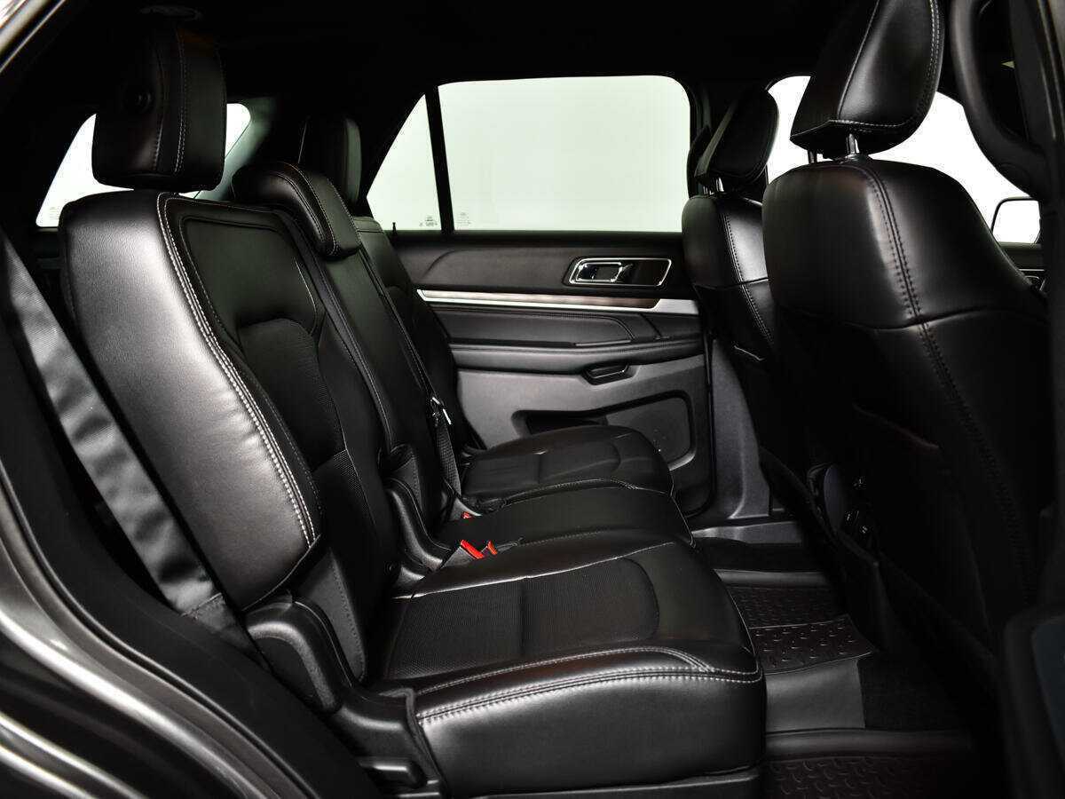 Купить Ford Explorer, 2018, 103 602 км, фото №10