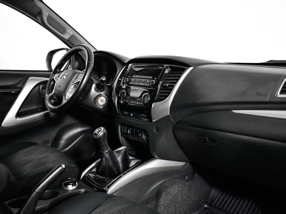 Купить Mitsubishi Pajero Sport, 2017, 127 467 км, фото №9