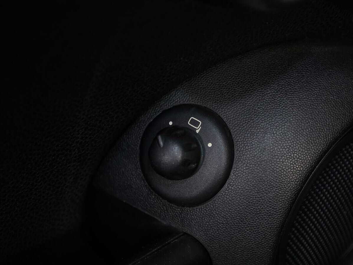 Купить Mini Hatch One, 2011, 136 045 км, фото №16