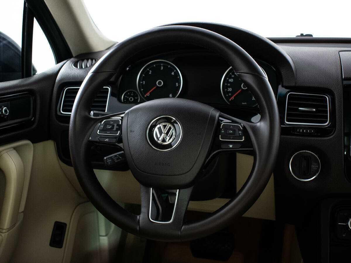 Купить Volkswagen Touareg, 2010, 230 000 км, фото №12