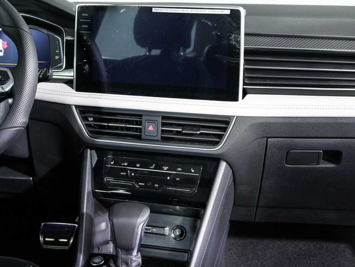 Купить Volkswagen Tiguan L, 2023, 60 км, фото №11