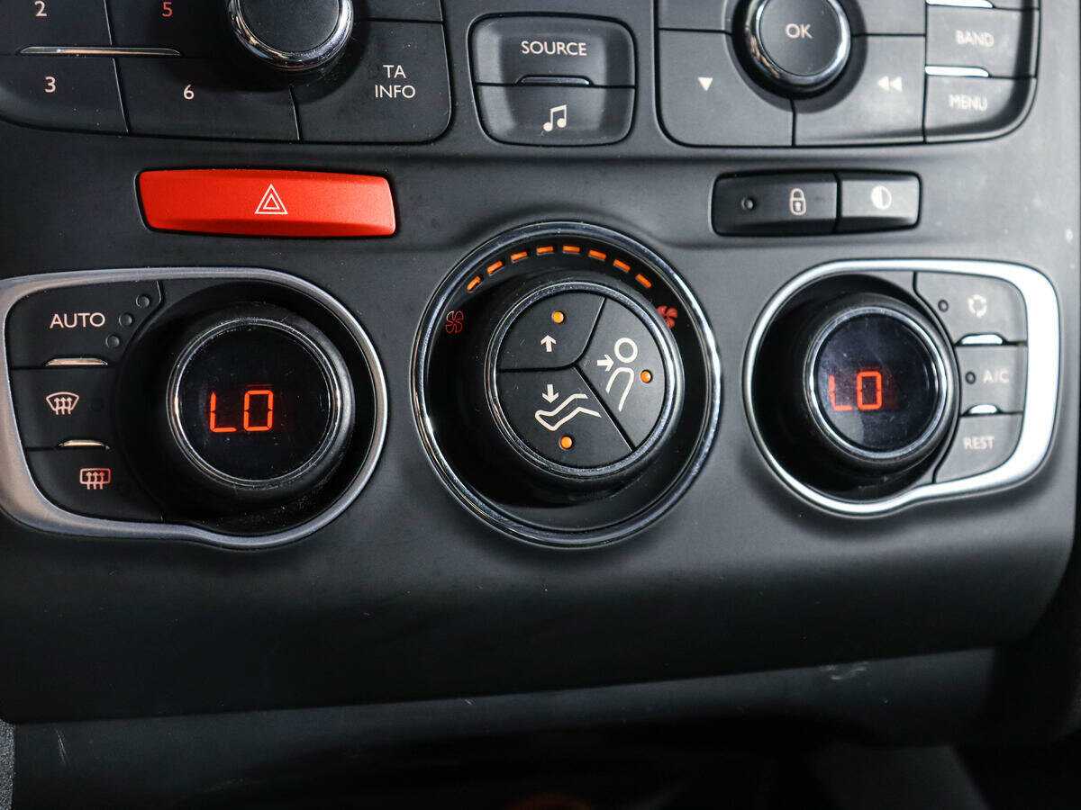 Купить Citroen C4, 2011, 79 000 км, фото №15