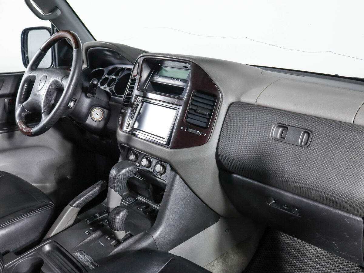 Купить Mitsubishi Pajero, 2002, 369 352 км, фото №6