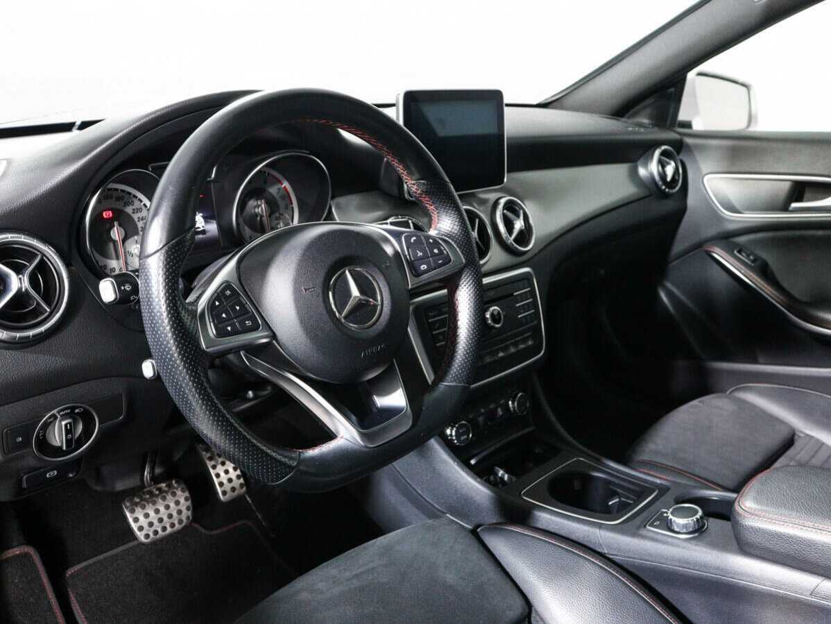 Купить Mercedes-Benz CLA 200, 2016, 103 000 км, фото №11