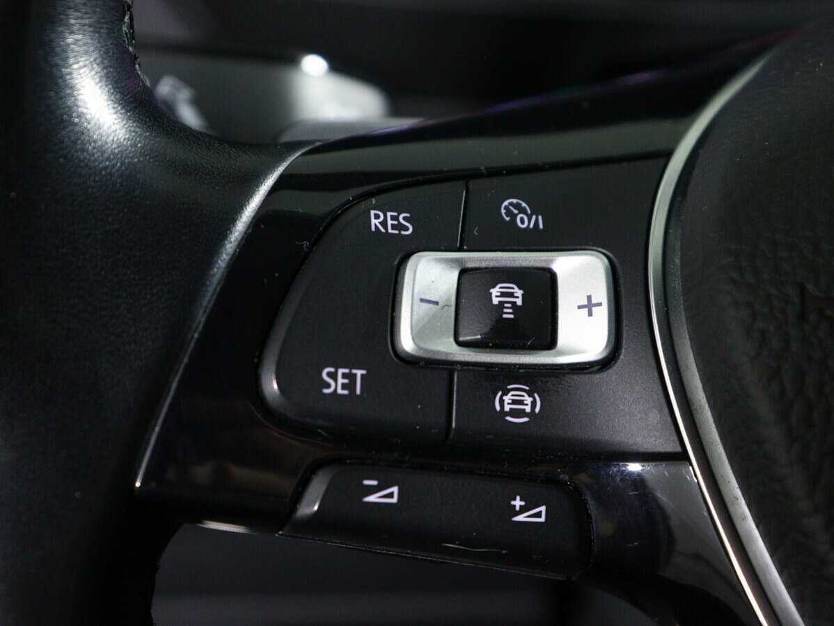 Купить Volkswagen Tiguan, 2019, 107 257 км, фото №21