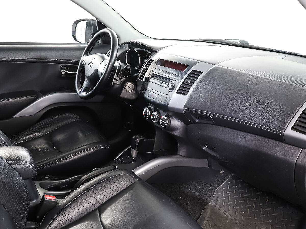 Купить Mitsubishi Outlander, 2010, 176 120 км, фото №8