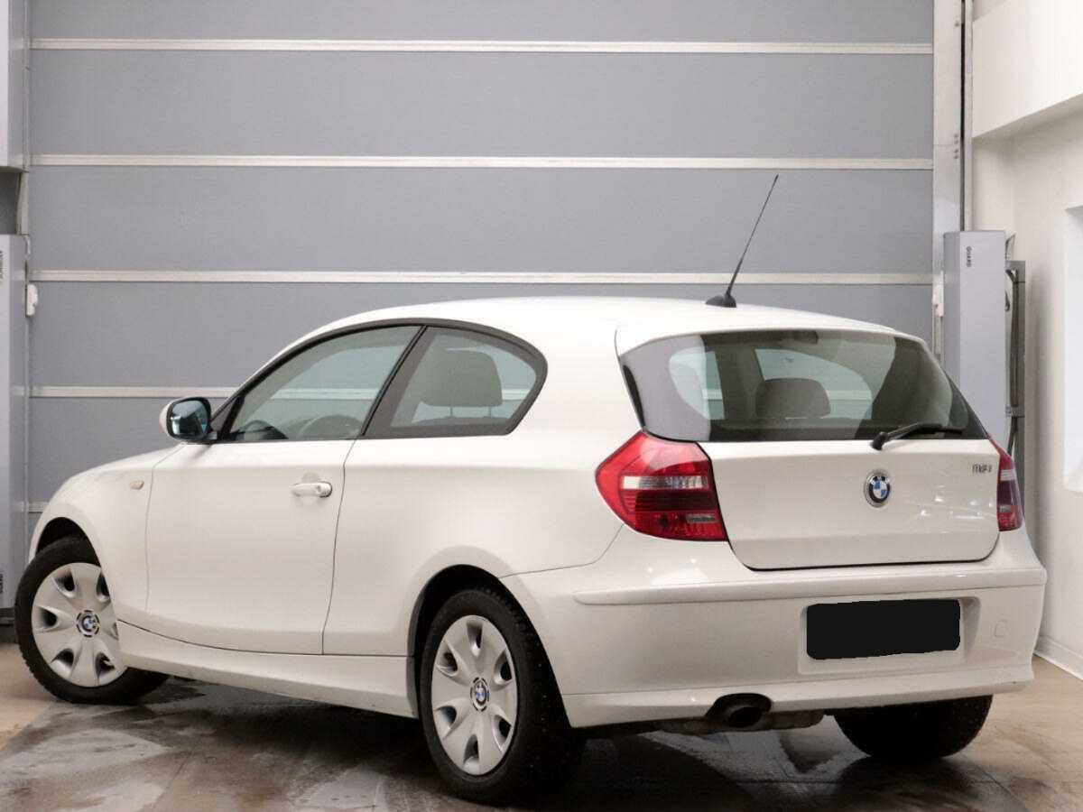 Купить BMW 1 серии 116i, 2011, 184 290 км, фото №6