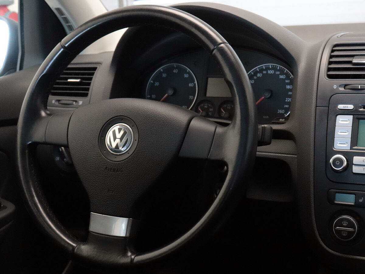 Купить Volkswagen Golf, 2007, 77 651 км, фото №10