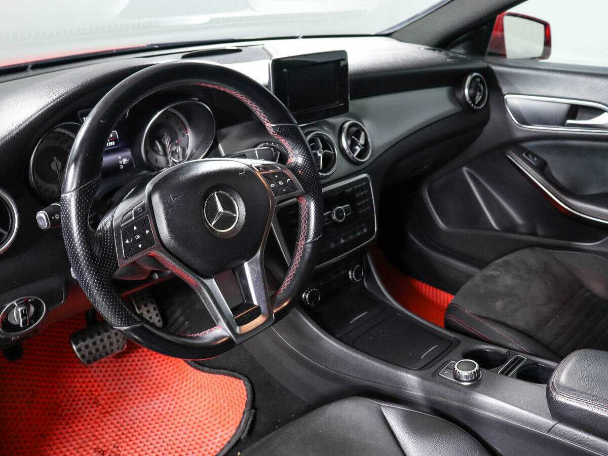 Купить Mercedes-Benz CLA 200, 2013, 122 000 км, фото №12