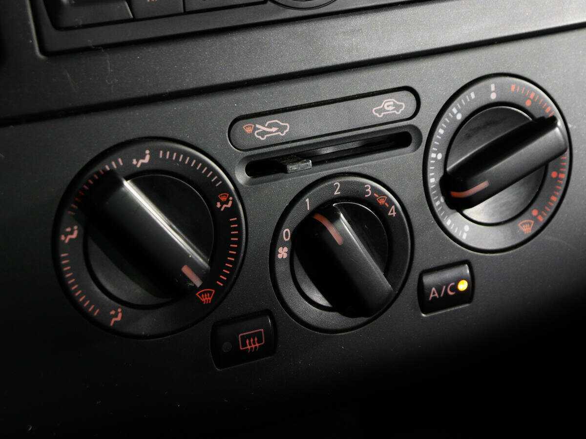 Купить Nissan Tiida, 2011, 90 242 км, фото №13