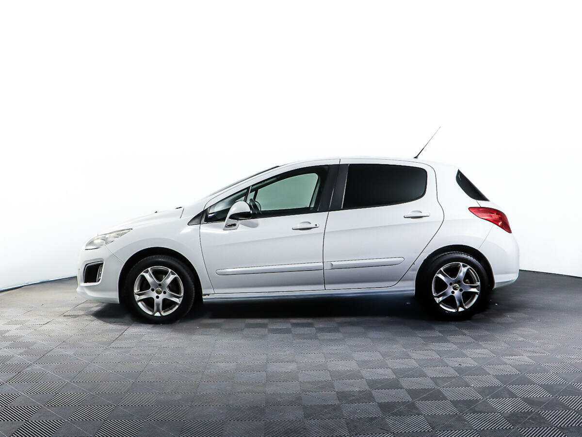Купить Peugeot 308, 2011, 197 926 км, фото №8