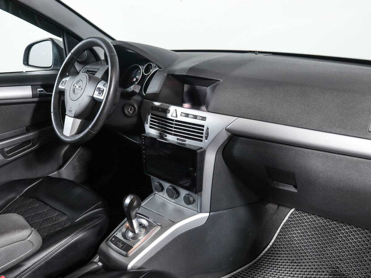 Купить Opel Astra, 2011, 134 359 км, фото №9