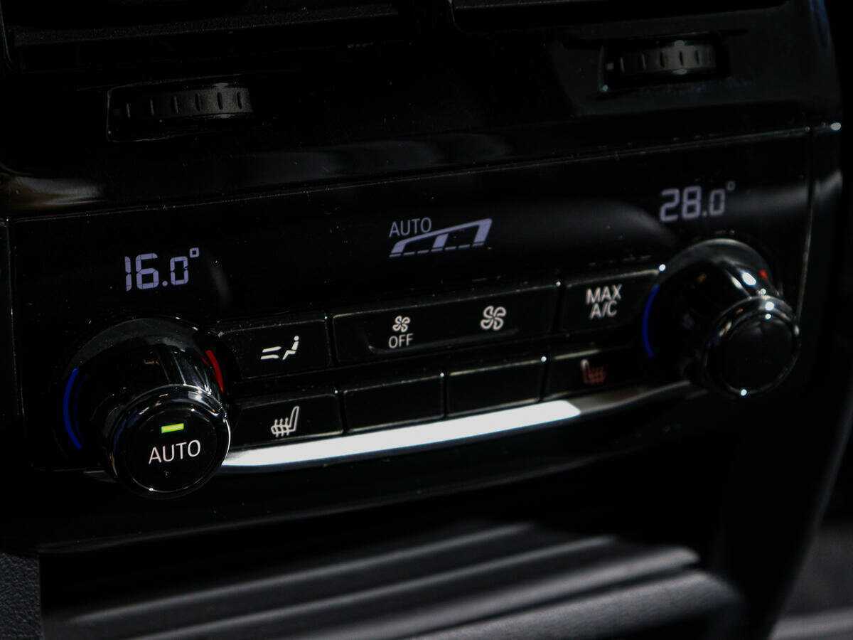 Купить BMW 5 серии 530d xDrive, 2021, 65 871 км, фото №17