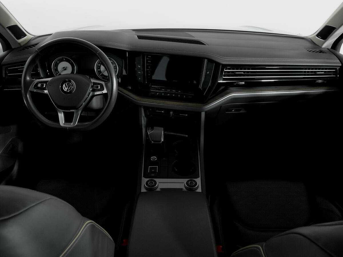 Купить Volkswagen Touareg, 2018, 90 500 км, фото №12