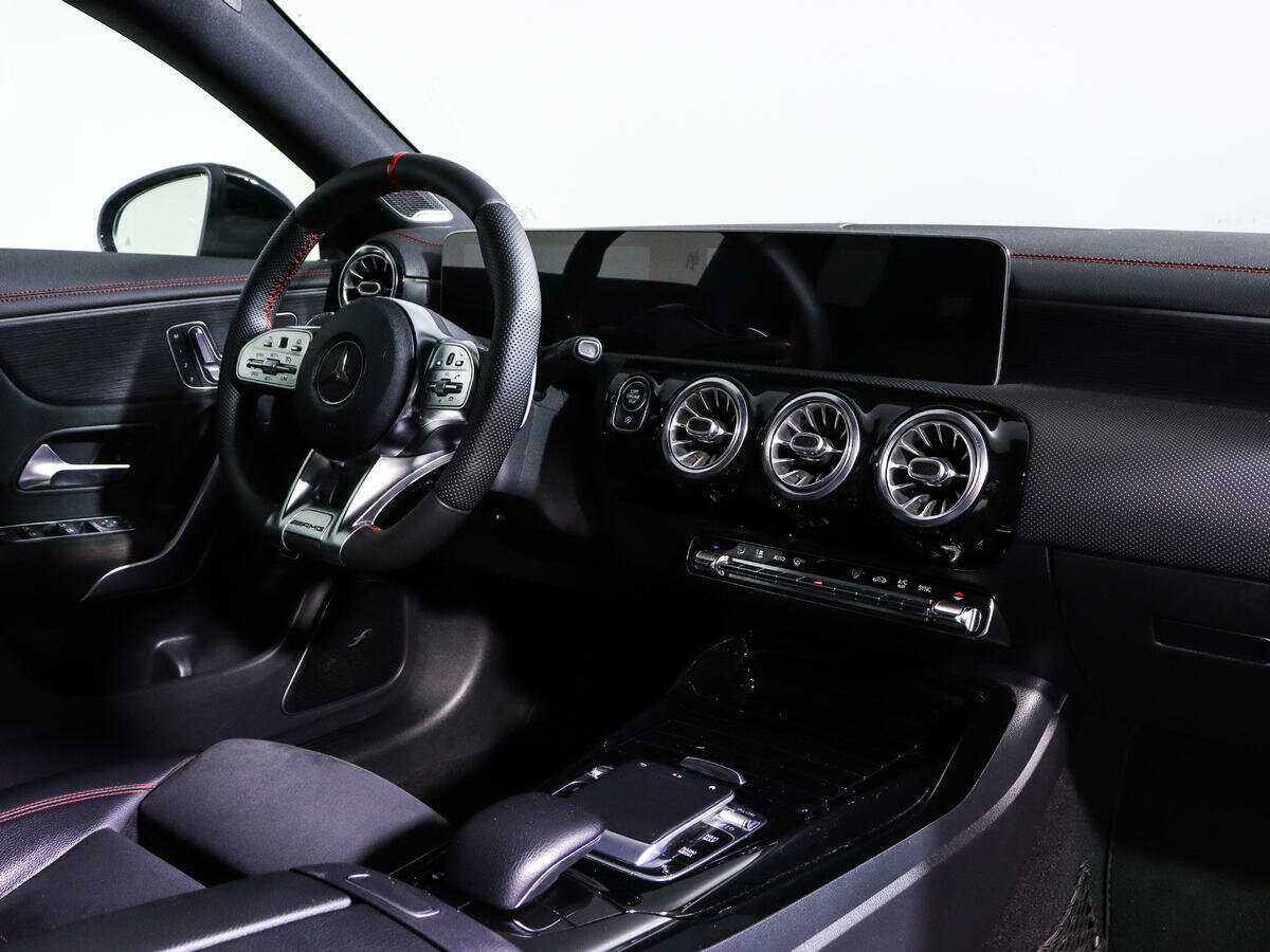 Купить Mercedes-Benz CLA AMG 35 AMG, 2019, 81 882 км, фото №7