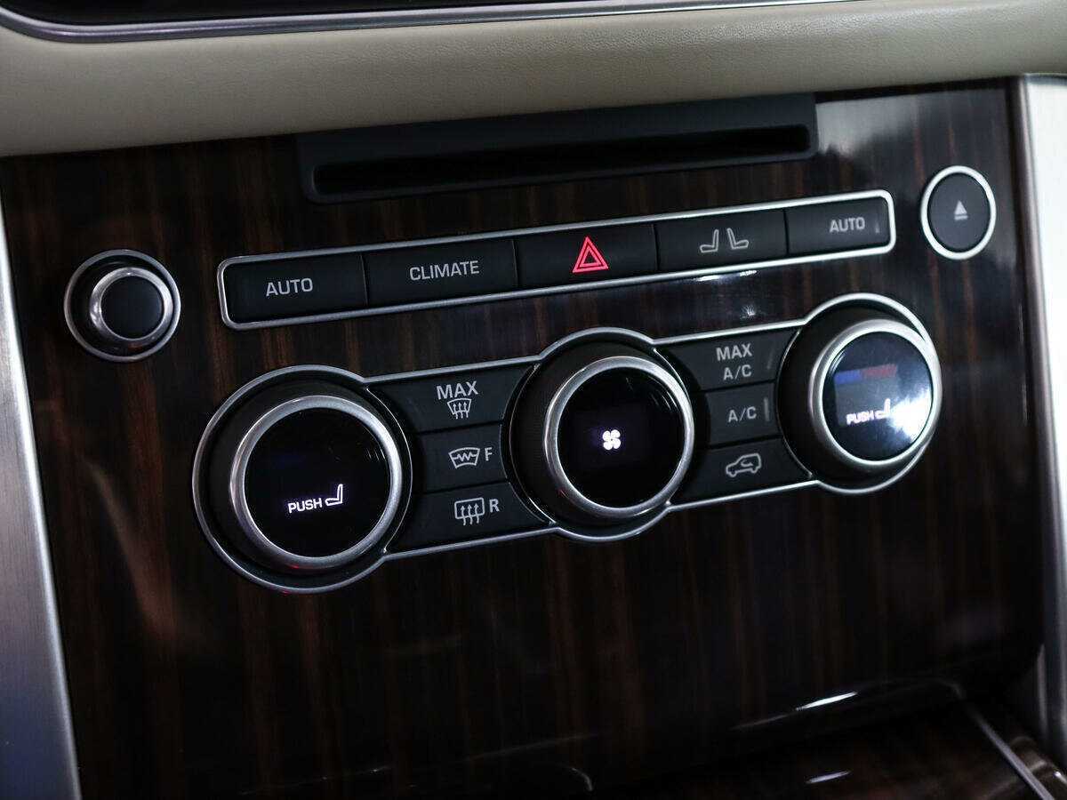Купить Land Rover Range Rover Long, 2016, 64 750 км, фото №31