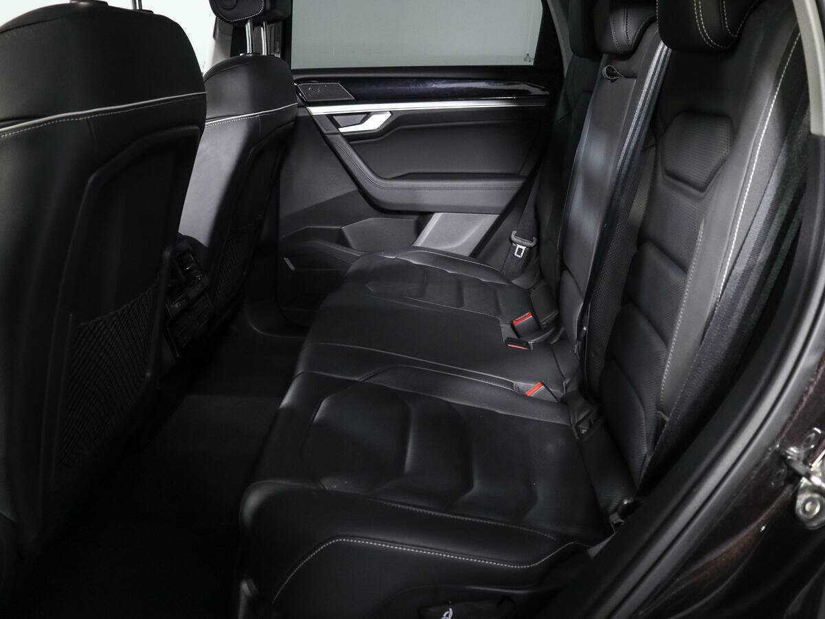 Купить Volkswagen Touareg, 2019, 90 999 км, фото №8