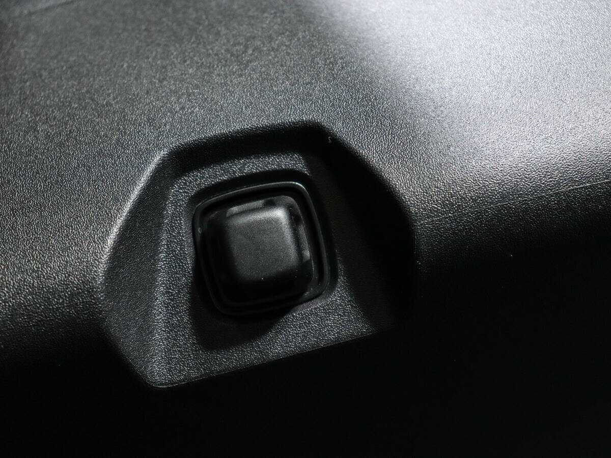 Купить Volkswagen Touareg, 2019, 90 999 км, фото №13