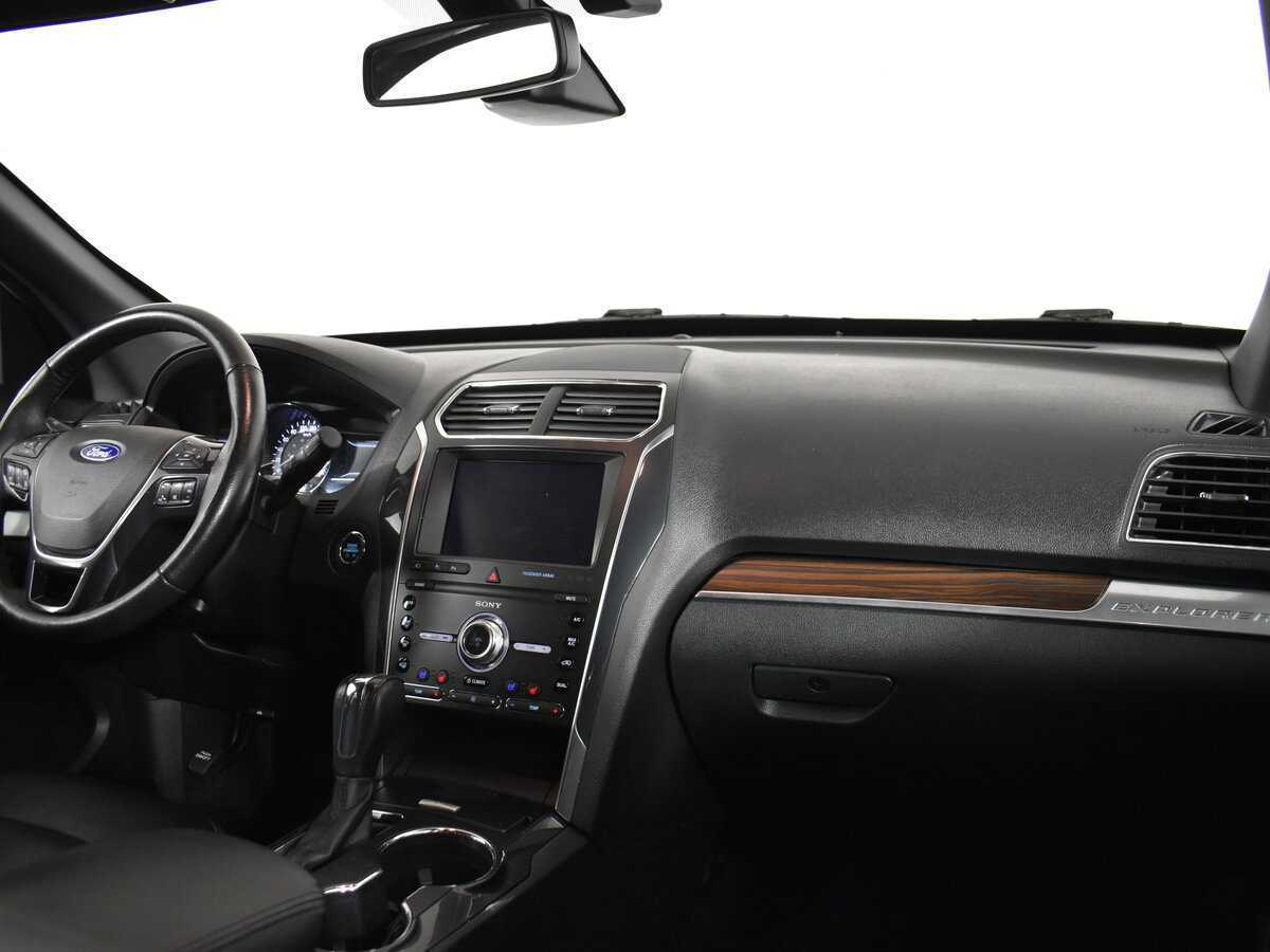 Купить Ford Explorer, 2018, 146 851 км, фото №17