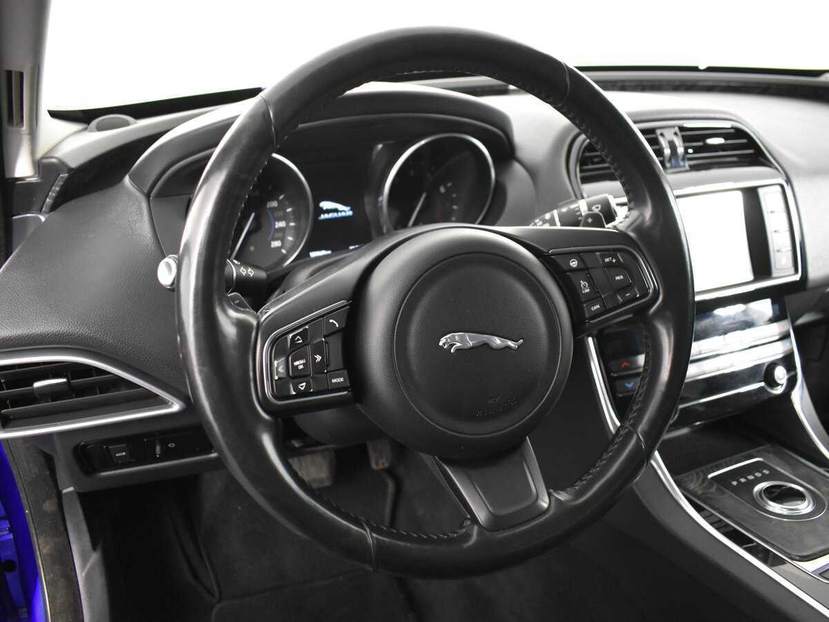 Купить Jaguar XE, 2016, 184 000 км, фото №9