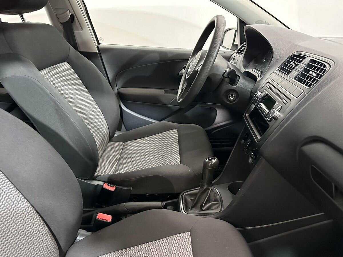 Купить Volkswagen Polo, 2011, 182 699 км, фото №9