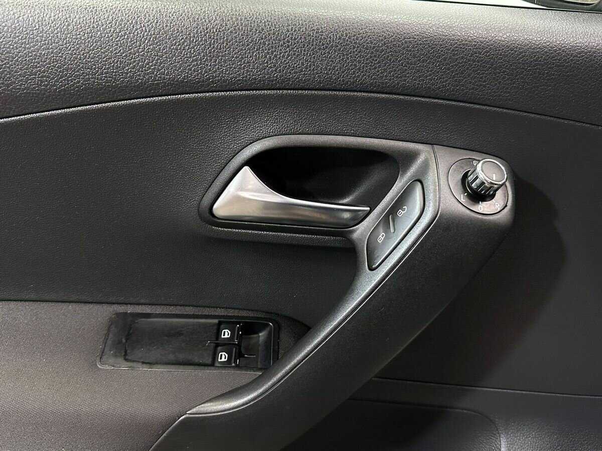 Купить Volkswagen Polo, 2011, 182 699 км, фото №14