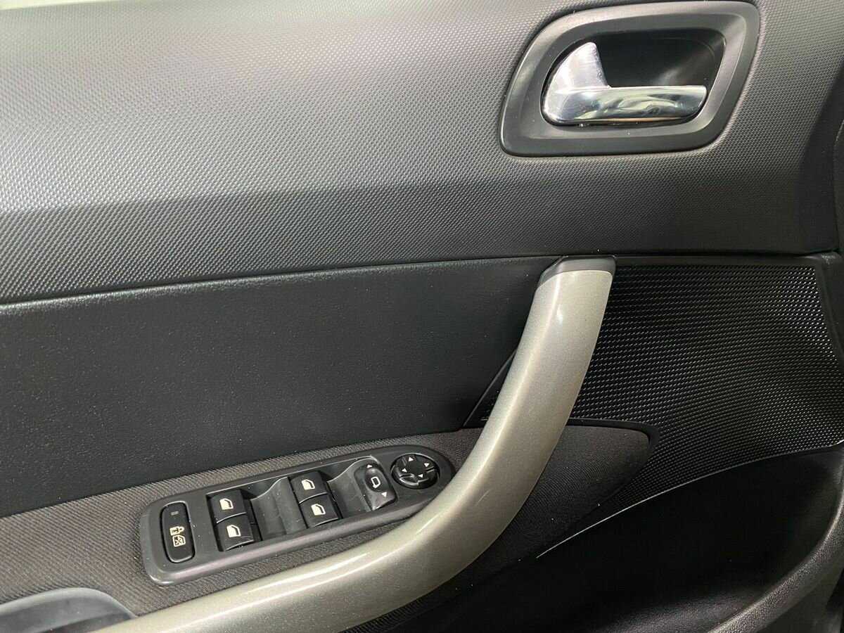 Купить Peugeot 308, 2011, 143 417 км, фото №15