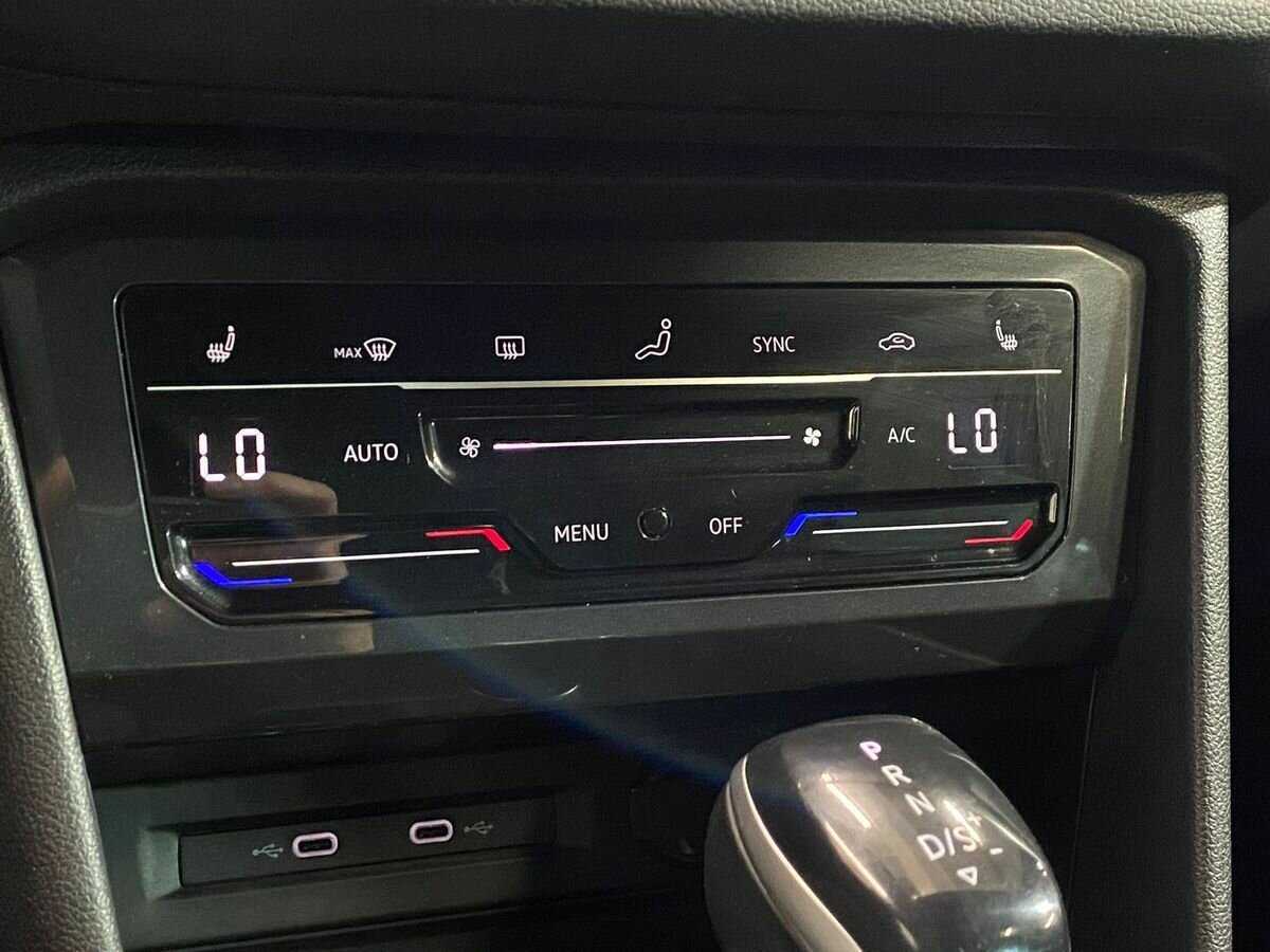 Купить Volkswagen Tiguan, 2021, 67 560 км, фото №16