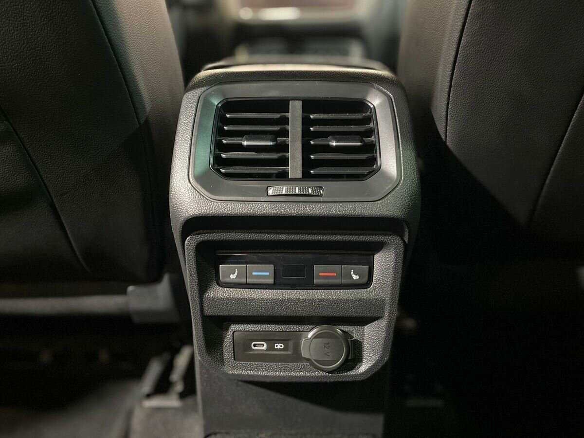 Купить Volkswagen Tiguan, 2021, 67 560 км, фото №18