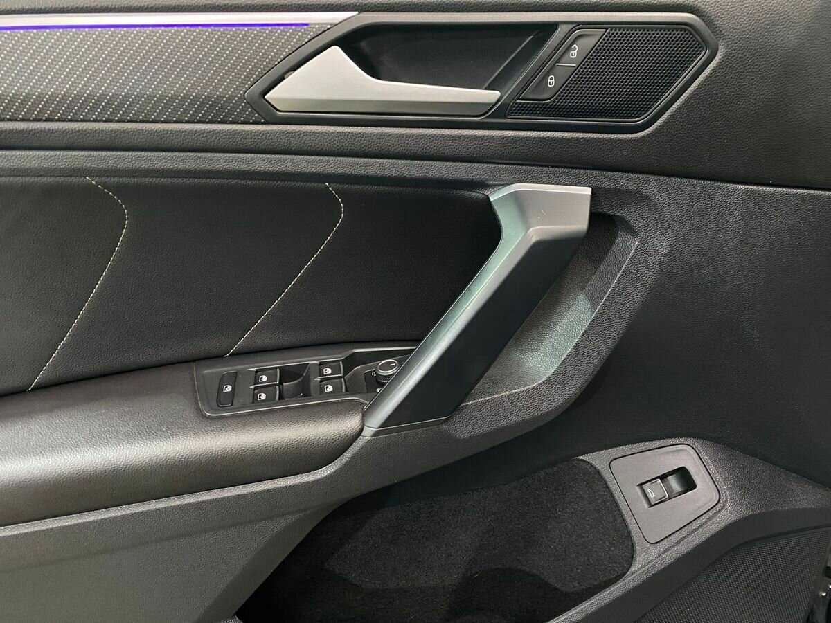 Купить Volkswagen Tiguan, 2021, 67 560 км, фото №19