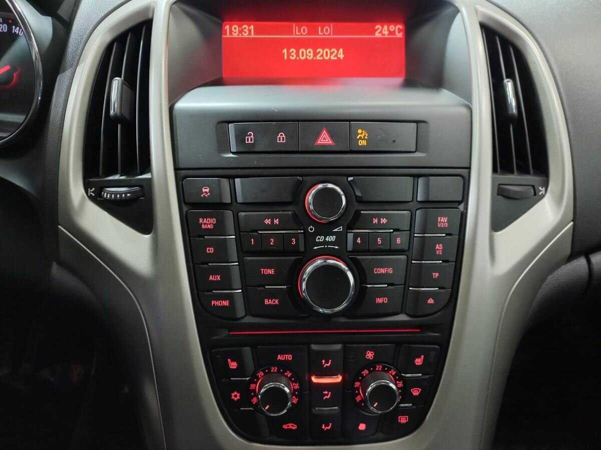 Купить Opel Astra, 2010, 206 234 км, фото №14