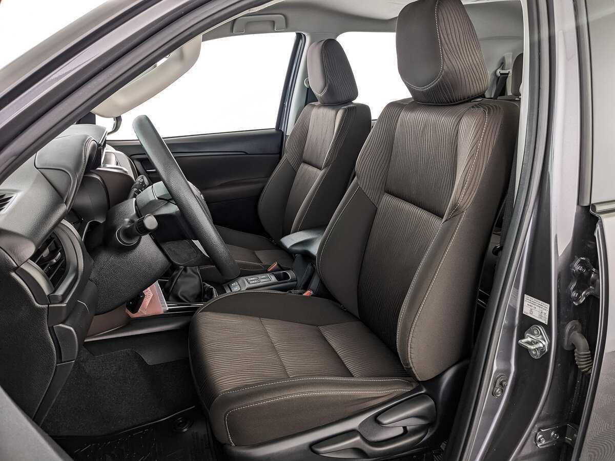 Купить Toyota Fortuner, 2019, 31 652 км, фото №16