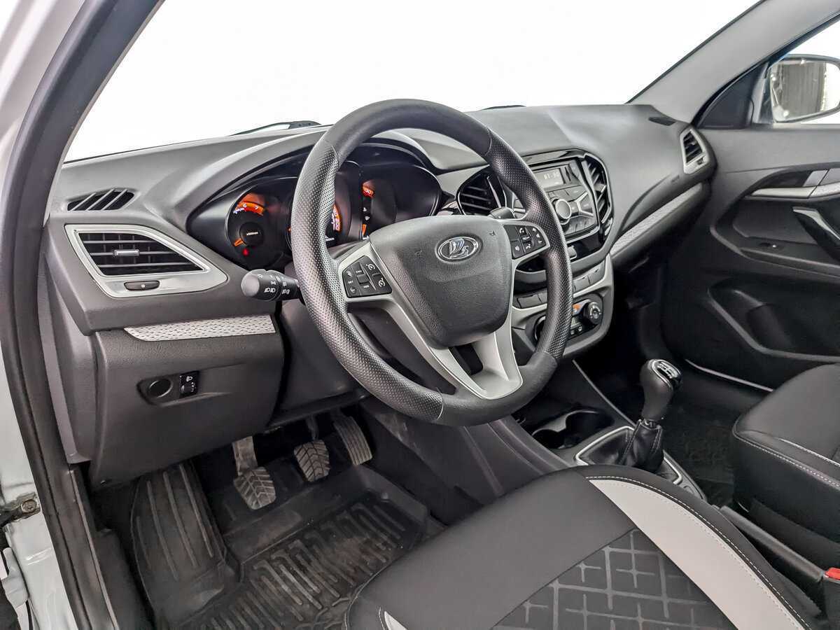 Купить Lada (ВАЗ) Vesta SW Cross, 2019, 62 764 км, фото №14