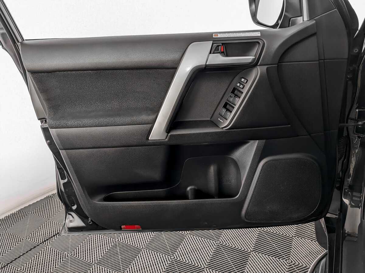 Купить Toyota Land Cruiser Prado, 2019, 104 541 км, фото №14