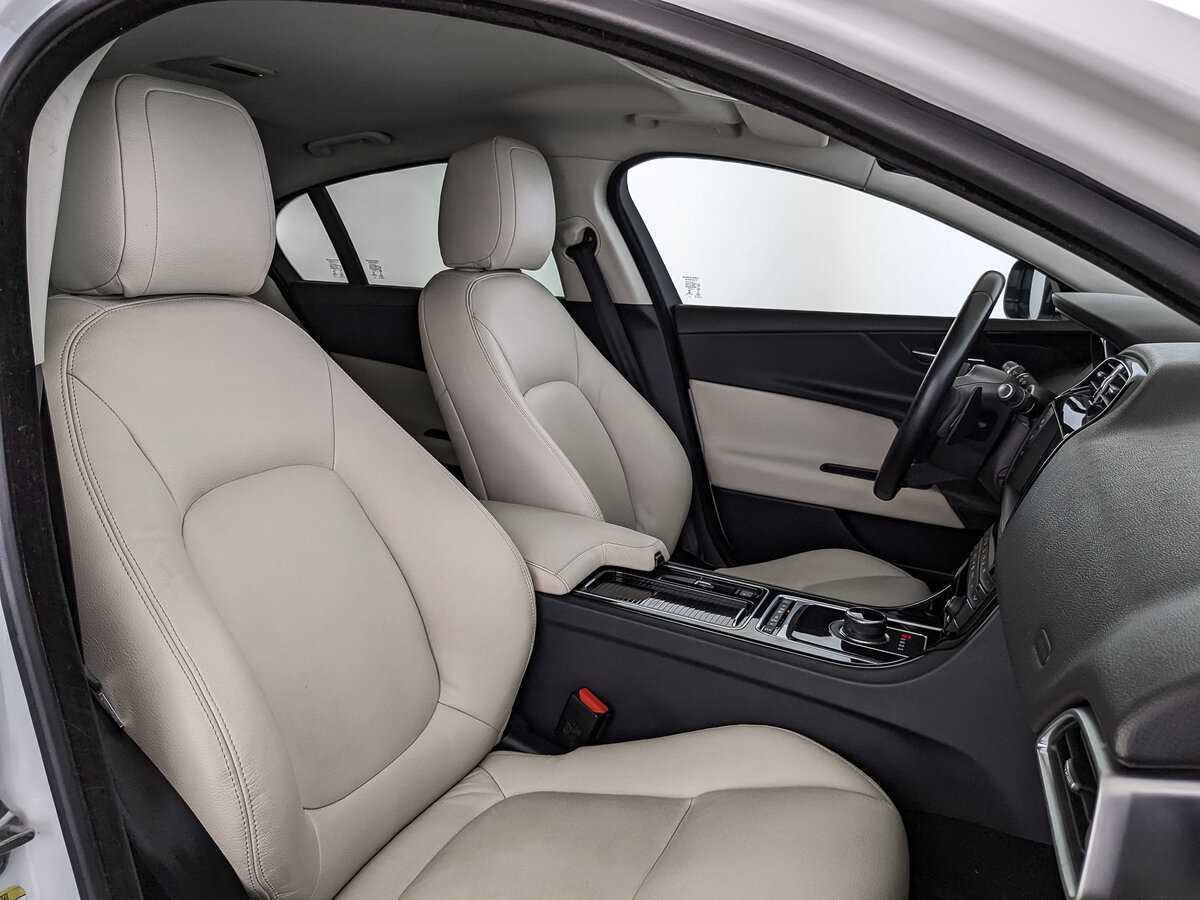 Купить Jaguar XE, 2017, 84 000 км, фото №20