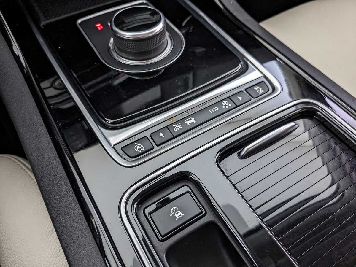 Купить Jaguar XE, 2017, 84 000 км, фото №23