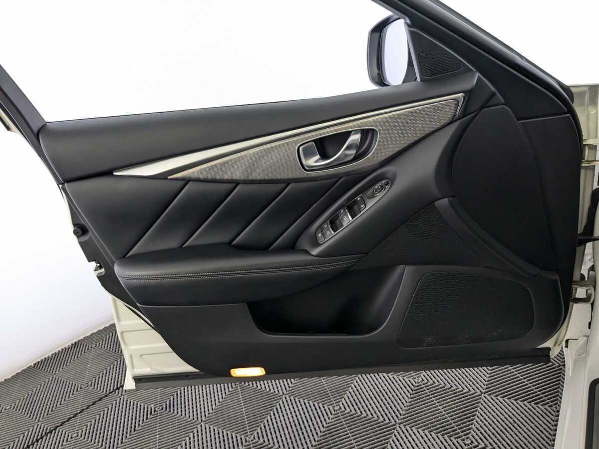 Купить Infiniti Q50, 2018, 63 232 км, фото №15