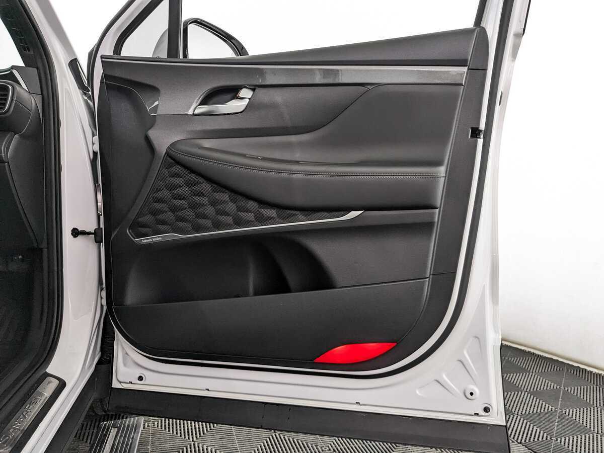 Купить Hyundai Santa Fe, 2022, 12 438 км, фото №20