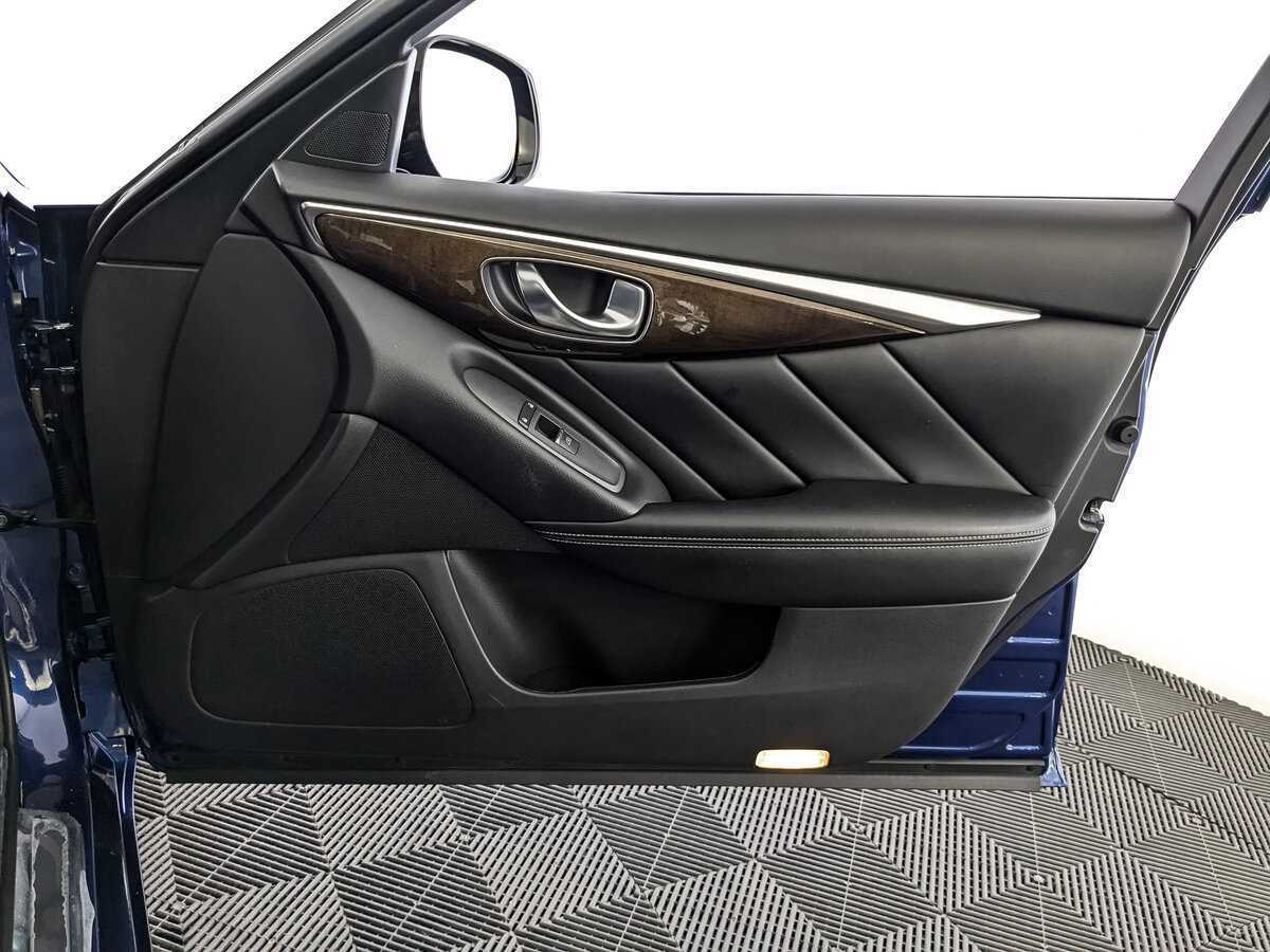 Купить Infiniti Q50, 2018, 151 671 км, фото №20