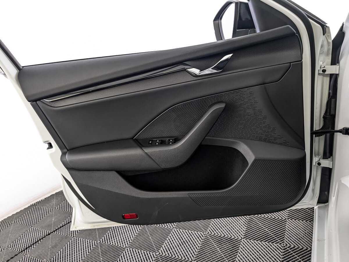 Купить Skoda Octavia, 2021, 50 236 км, фото №14