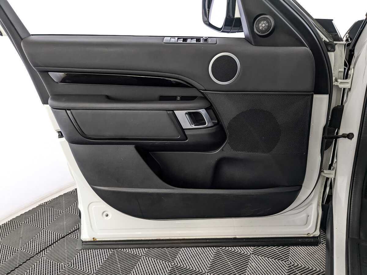 Купить Land Rover Discovery, 2019, 151 245 км, фото №15