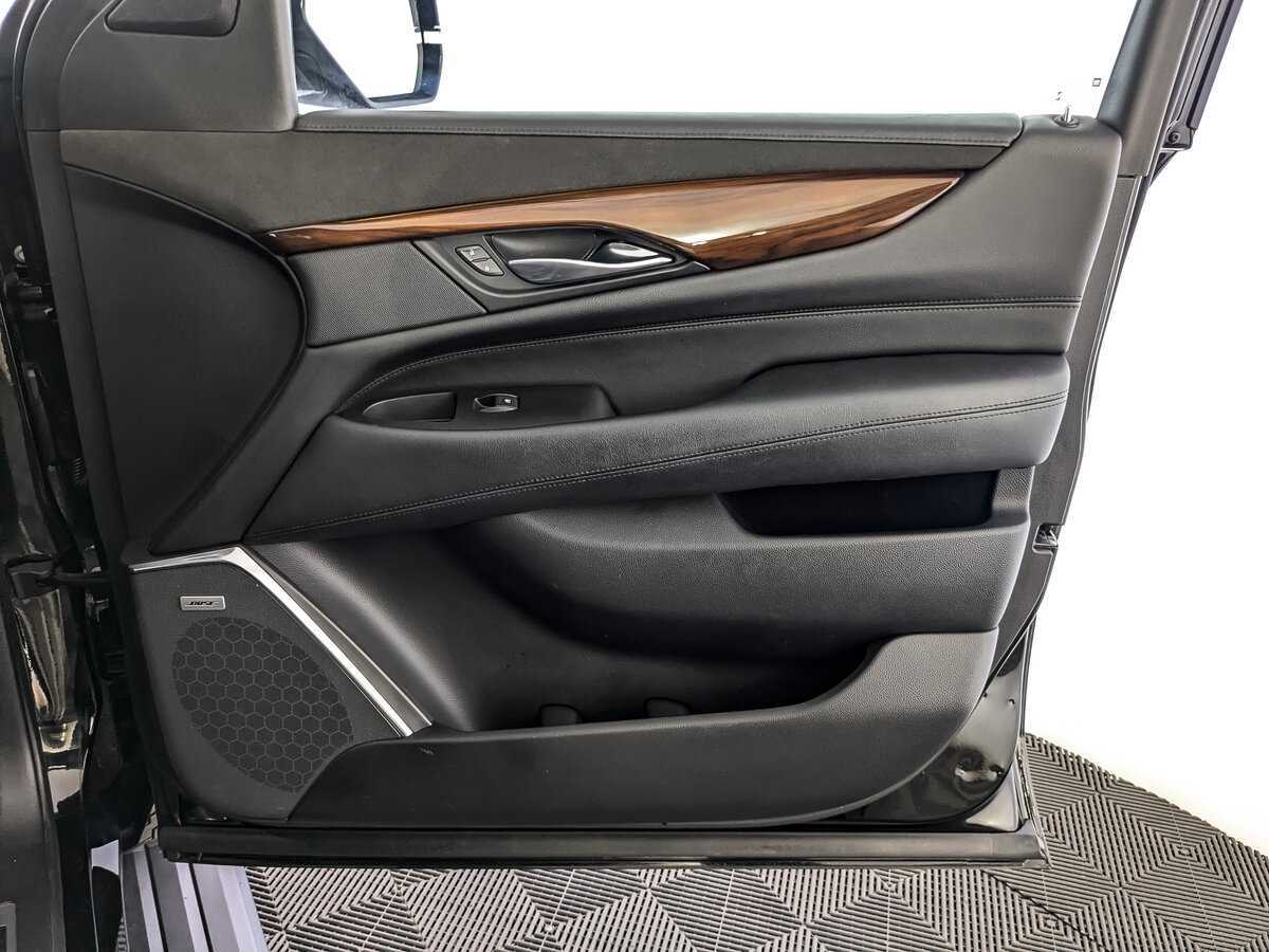 Купить Cadillac Escalade, 2018, 124 750 км, фото №20
