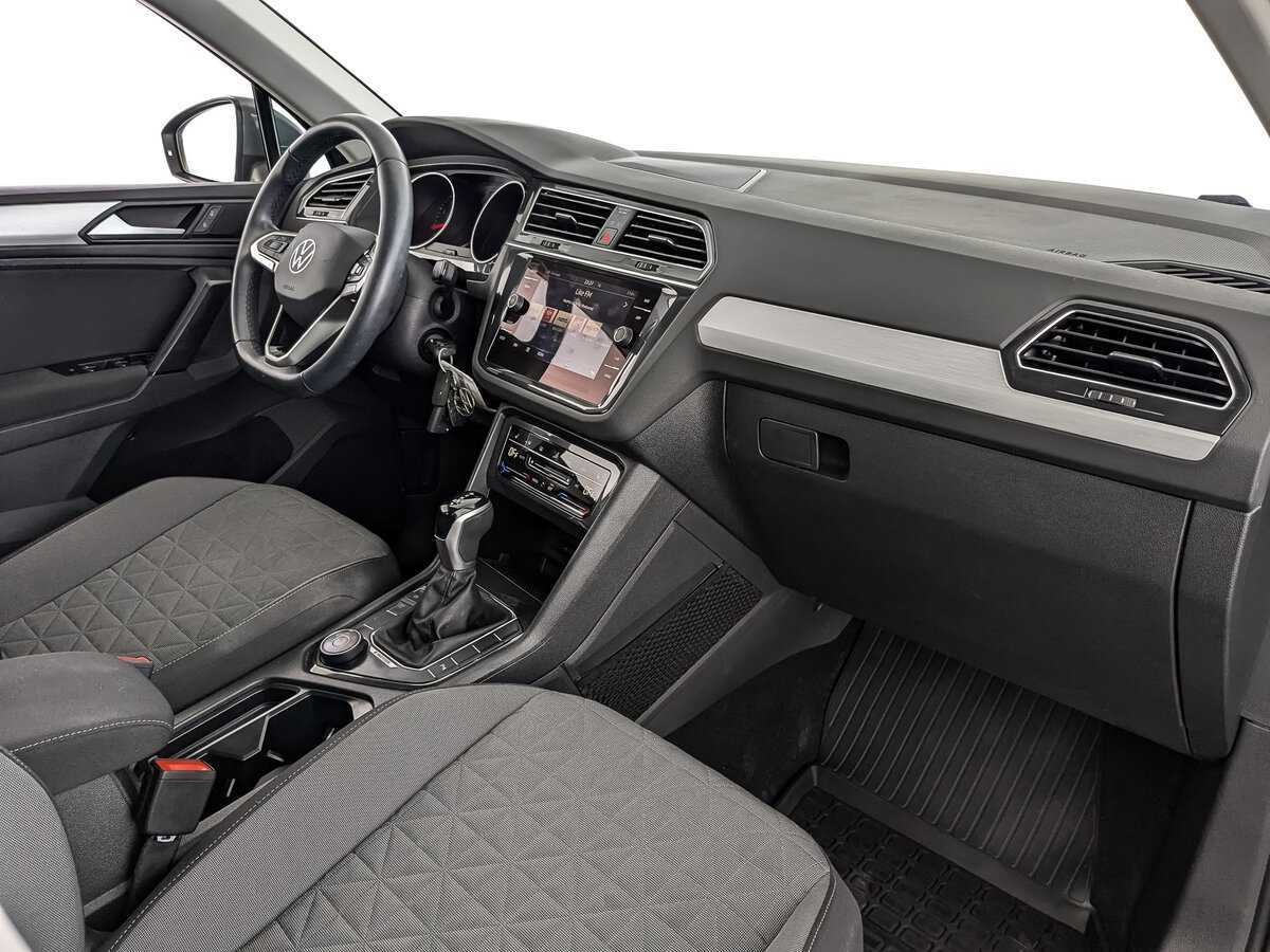 Купить Volkswagen Tiguan, 2021, 42 944 км, фото №9